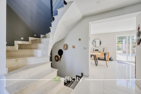 Maison 5 pièces - 150 m² Bien prestige