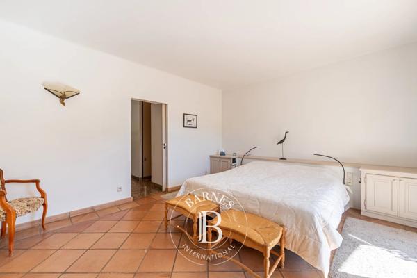 Aix-en-Provence, Maison 5 Chambres -  290 m² à vendre