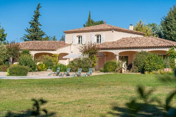 Aix-en-Provence, Maison 5 Chambres -  290 m² à vendre