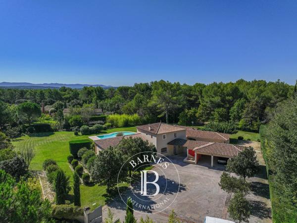 Aix-en-Provence, Maison 5 Chambres -  290 m² à vendre