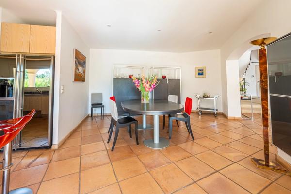 Aix-en-Provence, Maison 5 Chambres -  290 m² à vendre