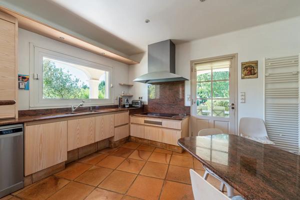 Aix-en-Provence, Maison 5 Chambres -  290 m² à vendre