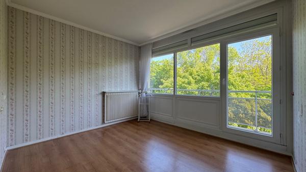 Appartement Livry Gargan 5 pièce(s) 103 m2