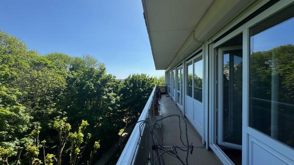 Appartement Livry Gargan 5 pièce(s) 103 m2