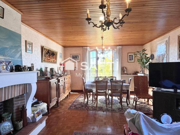 Maison lumineuse à FLEAC avec jardin