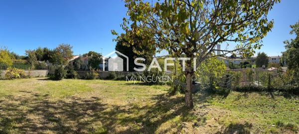 Maison lumineuse à FLEAC avec jardin