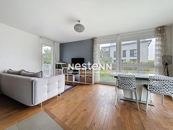 ISSY LES MOULINEAUX - QUARTIER FORT D'ISSY - Appartement 4 pièces avec 3 chambres et une terrasse