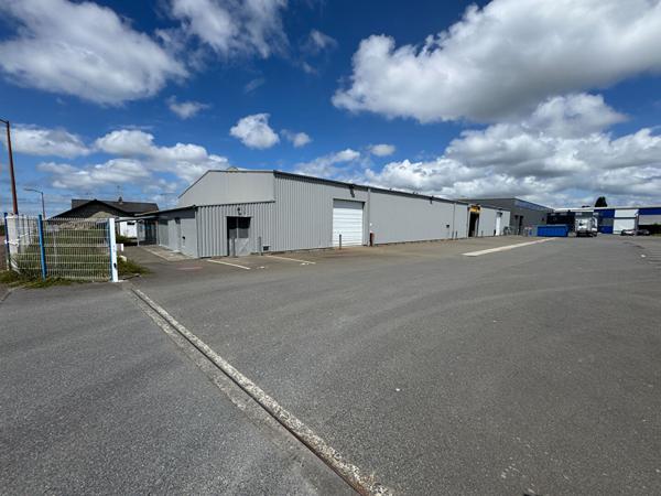 Bâtiment de 1600m² à Agneaux