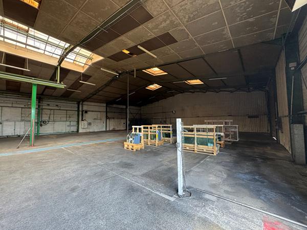 Bâtiment de 1600m² à Agneaux