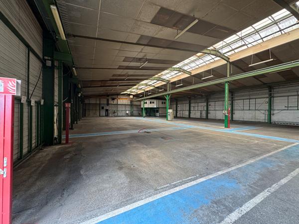 Bâtiment de 1600m² à Agneaux