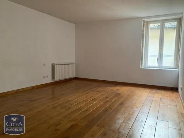 Appartement à louer 2 pièces 48.85m² Mâcon (71000)