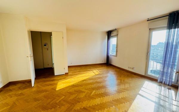 Appartement à vendre    2 pièces • 50,48 m2 Le Raincy