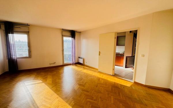 Appartement à vendre    2 pièces • 50,48 m2 Le Raincy