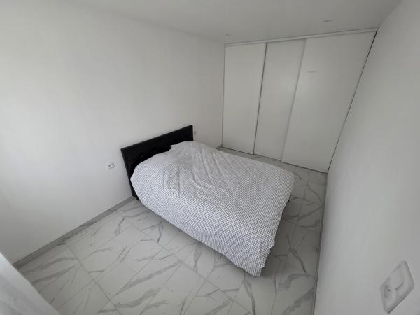 Appartement T3, refait à neuf, proche Hôpital.