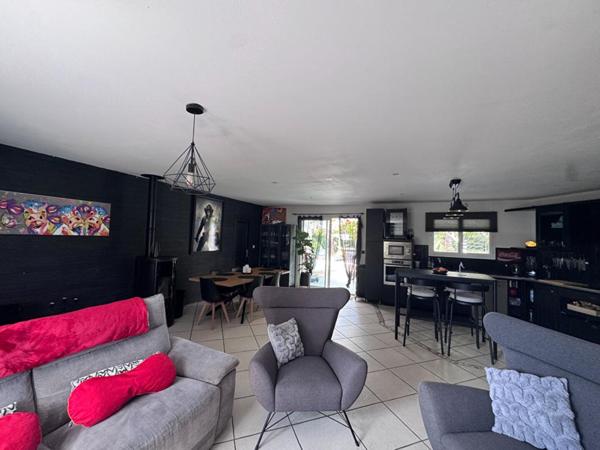 Maison Salles hyper centre 5 chambres 127m² + piscine sur 1600m² de terrain