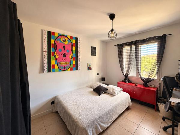 Maison Salles hyper centre 5 chambres 127m² + piscine sur 1600m² de terrain