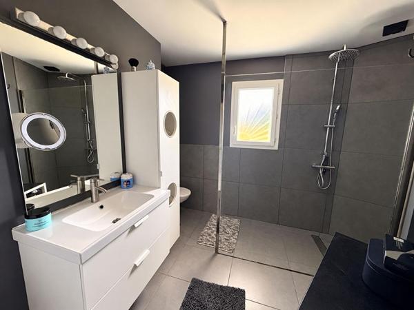 Maison Salles hyper centre 5 chambres 127m² + piscine sur 1600m² de terrain