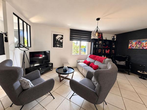 Maison Salles hyper centre 5 chambres 127m² + piscine sur 1600m² de terrain