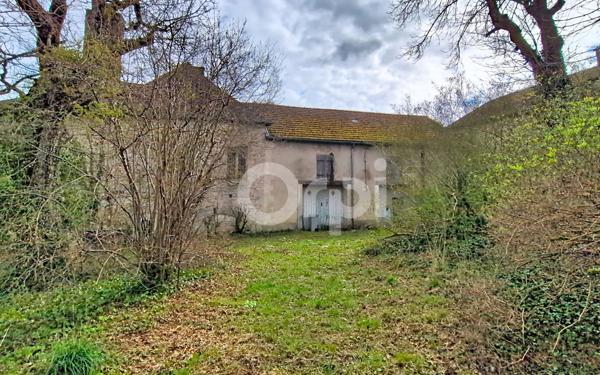 Maison à vendre    13 pièces •  Laferté-sur-Aube