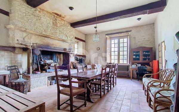 Maison à vendre    13 pièces •  Laferté-sur-Aube