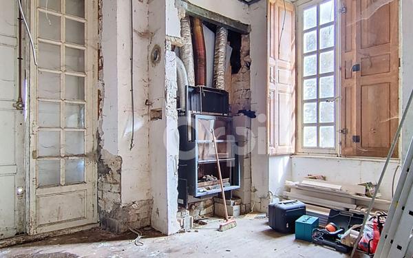 Maison à vendre    13 pièces •  Laferté-sur-Aube