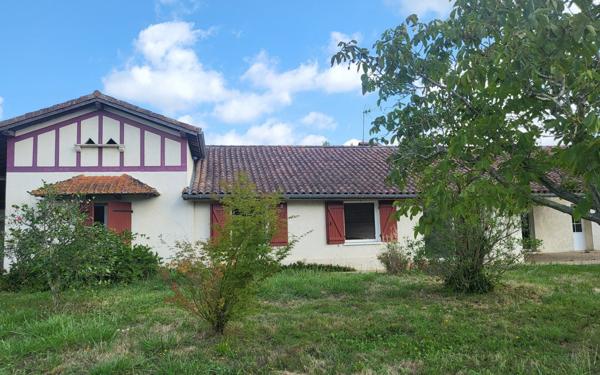 Maison à vendre    4 pièces •  Grenade-sur-l'Adour