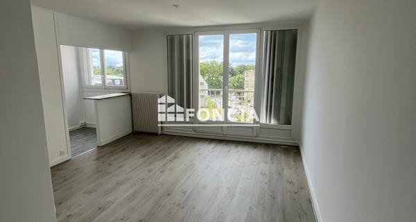 Location Studio 30.57 m² - Le Plessis-trévise 94420