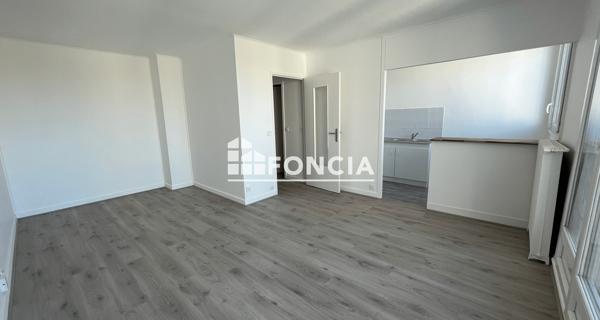 Location Studio 30.57 m² - Le Plessis-trévise 94420