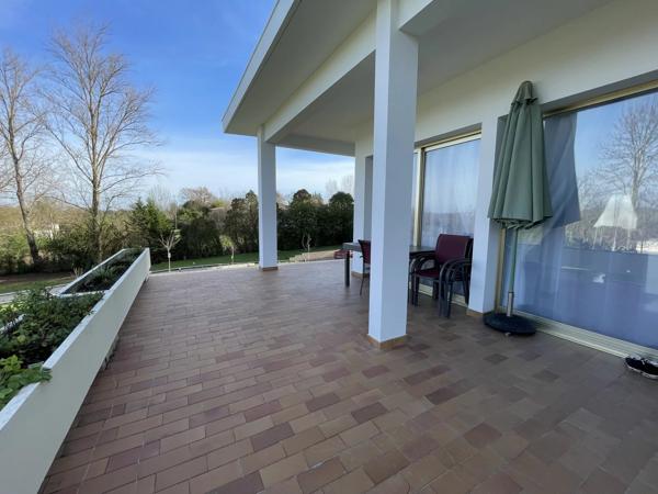 Maison d'architecte avec piscine
