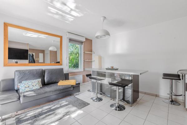 Beau T3 de 2002 avec jardin