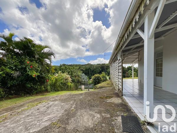 Maison 4 pièces de 125 m² à Gros-Morne (97213)