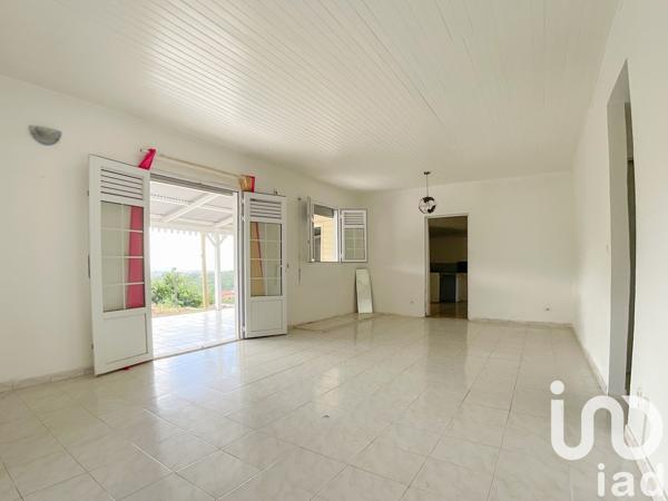 Maison 4 pièces de 125 m² à Gros-Morne (97213)