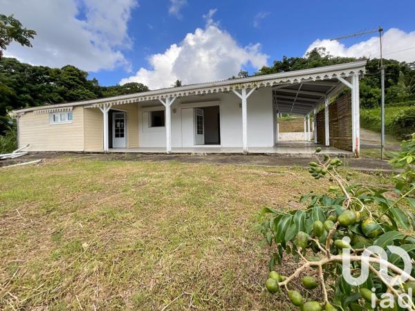 Maison 4 pièces de 125 m² à Gros-Morne (97213)