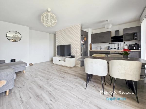 Appartement à vendre 4 pièces T4 76 m2 SAINT CYR L'ECOLE (78)