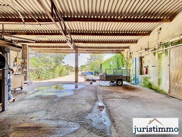 Saint-Saturnin-lès-Avignon (84450) Entrepôt 800 m2