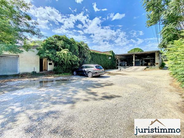 Saint-Saturnin-lès-Avignon (84450) Entrepôt 800 m2