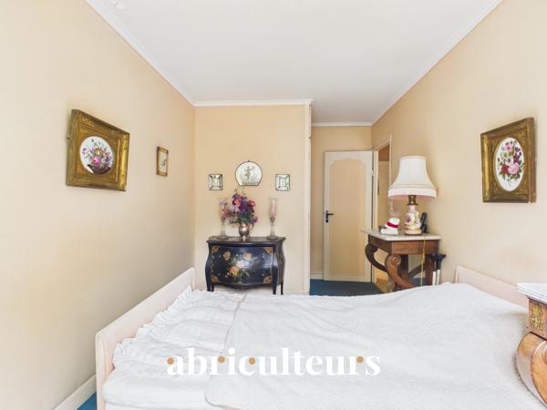 Appartement comprenant balcon, cave + parking en vente à Versailles Clagny-Glatigny (78000)