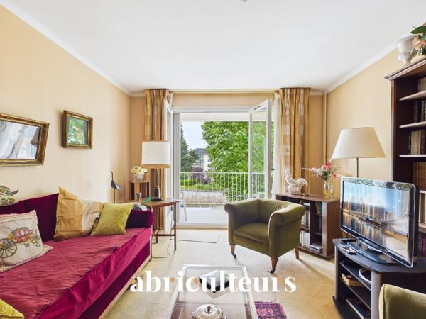 Appartement comprenant balcon, cave + parking en vente à Versailles Clagny-Glatigny (78000)