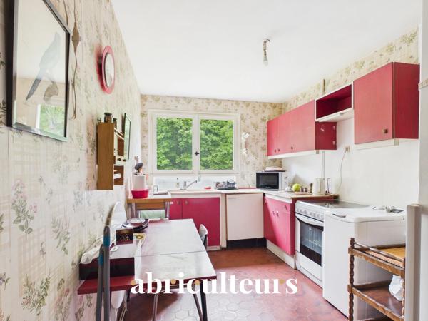 Appartement comprenant balcon, cave + parking en vente à Versailles Clagny-Glatigny (78000)