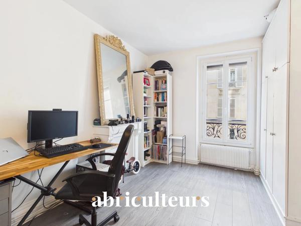 T5 calme et lumineux 3 chambres 92m² Mairie du 12ème