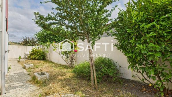 Plein centre bourg, appartement plain pied avec jardin 2 chambres sans travaux!