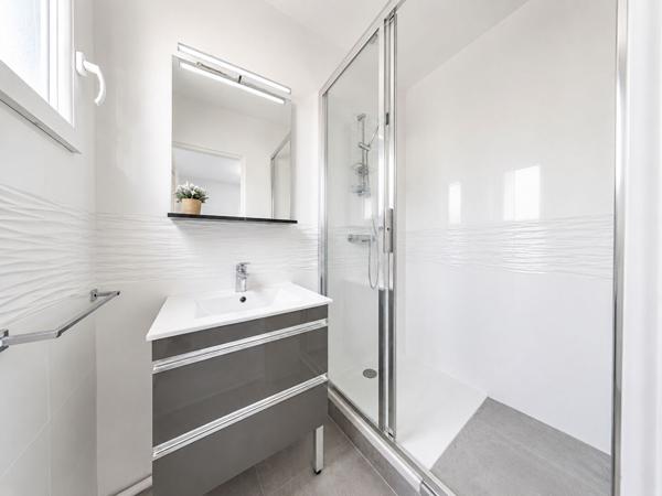 Maison 6 pièces - 209 m² sur un terrain de 1101 m²