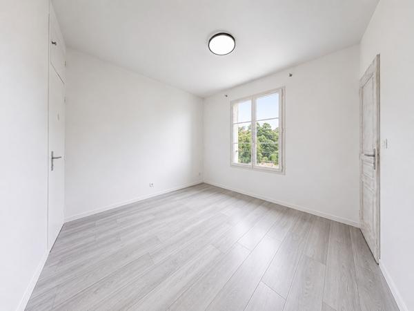 Maison 6 pièces - 209 m² sur un terrain de 1101 m²