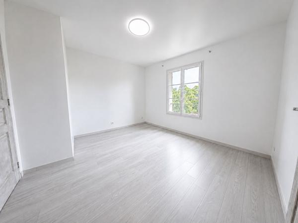 Maison 6 pièces - 209 m² sur un terrain de 1101 m²