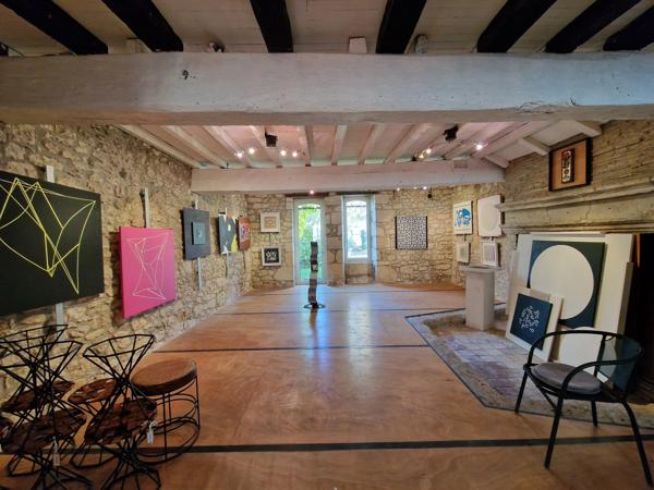 Maison de ville spacieuse avec beaucoup de caractère