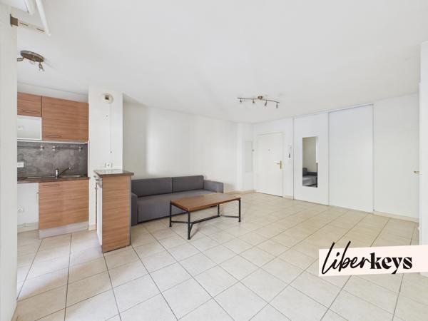 T2 avec terrasse, jardin privatif et double parking – Saint-Laurent-du-Var