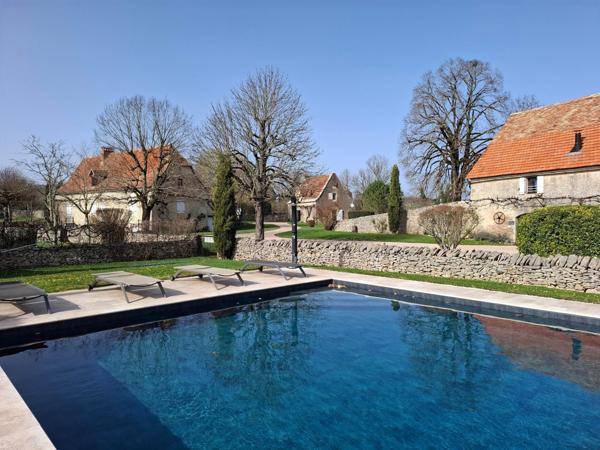 Domaine touristique d'exception du XVIIIe siècle , exploitable immédiatement !