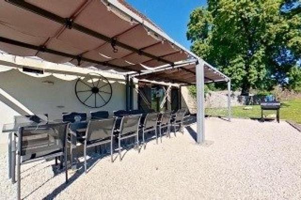 Domaine touristique d'exception du XVIIIe siècle , exploitable immédiatement !