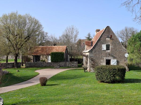 Domaine touristique d'exception du XVIIIe siècle , exploitable immédiatement !