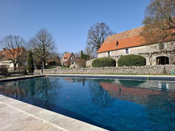 Domaine touristique d'exception du XVIIIe siècle , exploitable immédiatement !